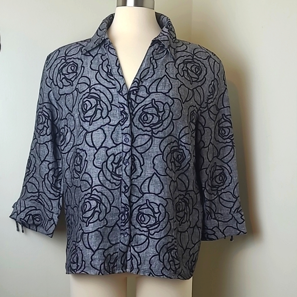 Beautiful JM Collection Black & Gray Floral Design Top